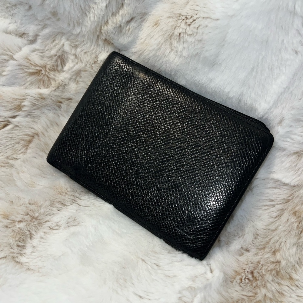 Black Taiga Leather Men's Wallet